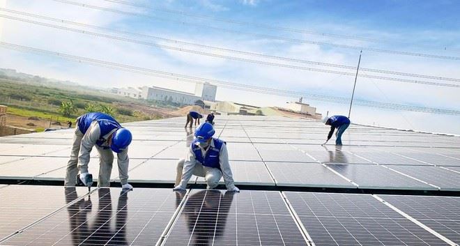 Mô hình sản xuất điện mặt trời nào cho năm 2021?